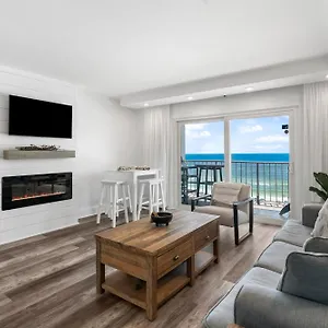 https://the-summit-808-luxury-beach-resort-condo-beachfront-1-6-people.panamacity-beachhotels.com